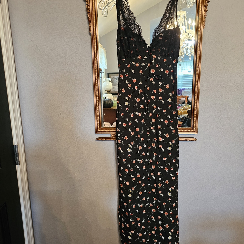 SHEIN Black Floral Lace Maxi Dress